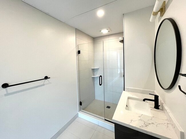 Photo - 71 Border St Townhome
