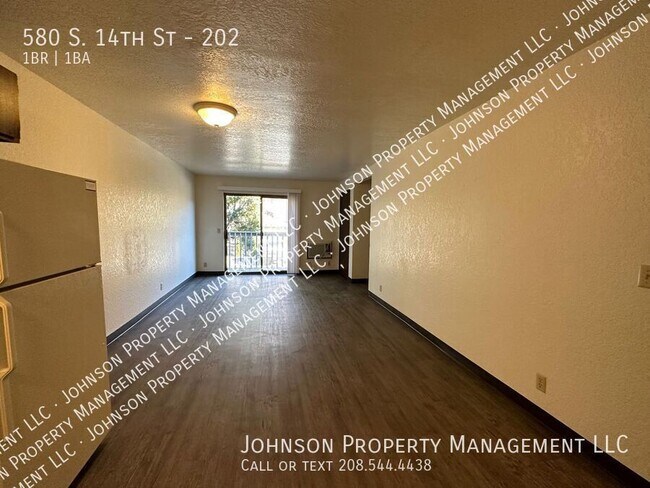 Foto del edificio - 580 S 14th St