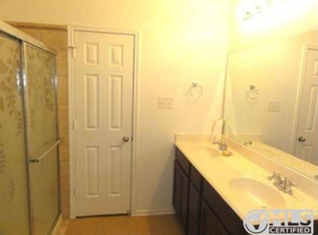 Foto del edificio - Townhouse For Lease in Frisco