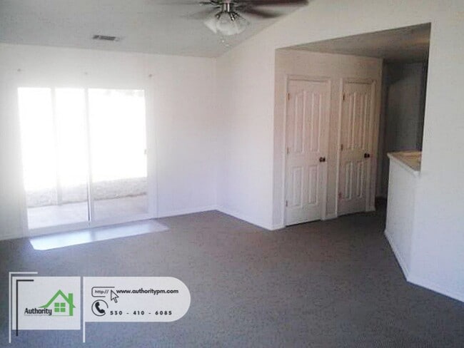 Building Photo - 3847 Red Bluff St