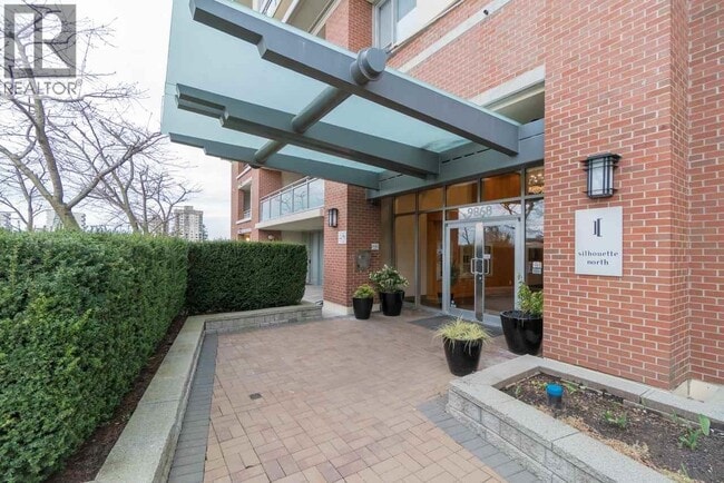 Building Photo - 9868 Cameron St