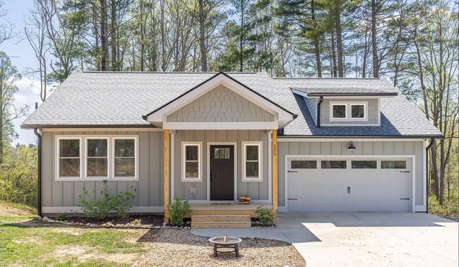 Building Photo - Fairview Long Term Rental!