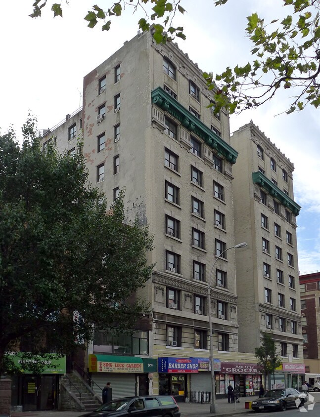 B3 Broadway - 561 W 141st St