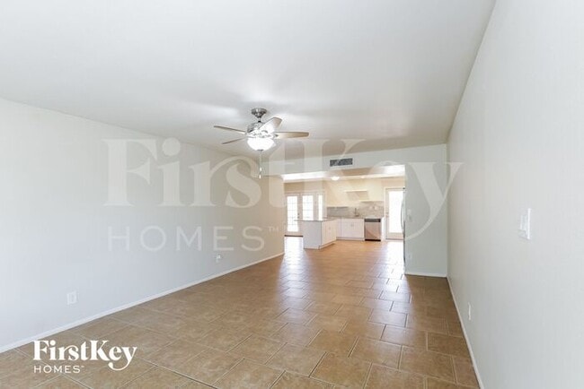 Building Photo - 5715 S Siesta Ln