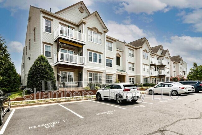 Foto del edificio - 21850 Locomotive Terrace