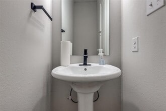 Building Photo - 13131 Perennial Spgs Dr