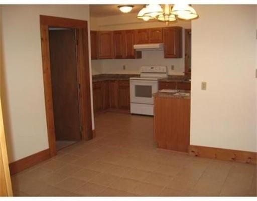 Building Photo - 2 bedroom in Taunton MA 02780