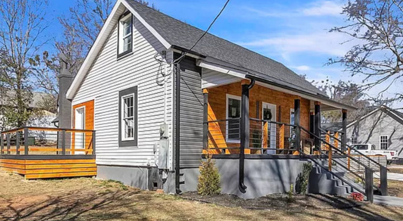 Primary Photo - 201 Front St