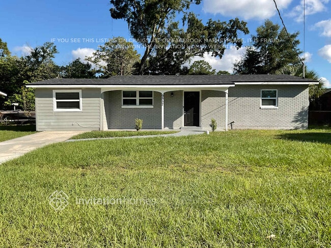 Building Photo - 9557 Priory Ave
