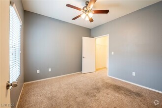 Building Photo - 45 Maleena Mesa St
