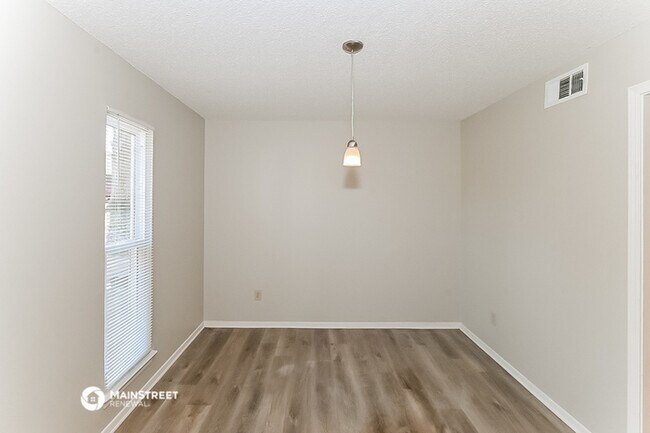 Building Photo - 3103 Greenbranch Dr
