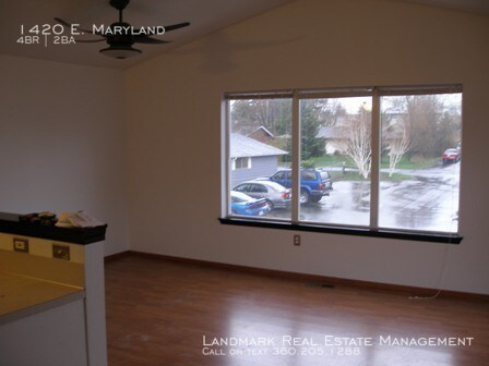Building Photo - 1420 E Maryland St