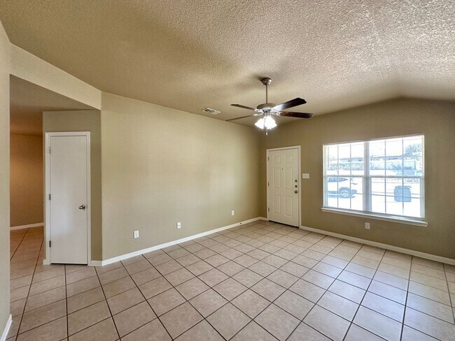 Foto del edificio - 2503 Cody Poe Rd