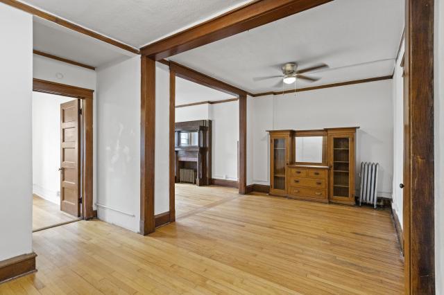 Building Photo - 2 bedroom in Elmhurst IL 60126