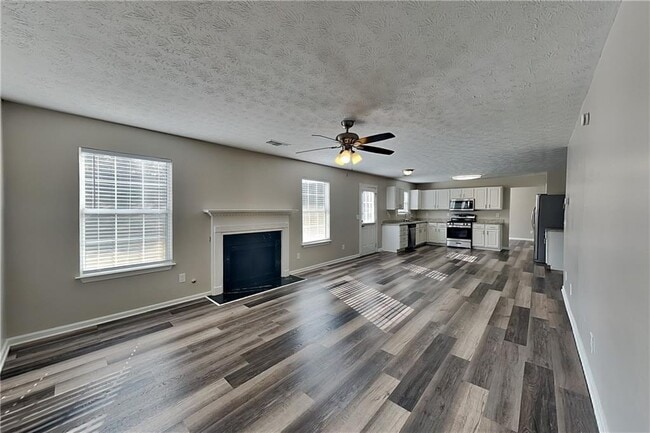 Foto del edificio - 3193 English Ivy Ln