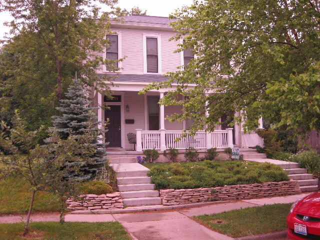 Primary Photo - 222 W 2nd Ave