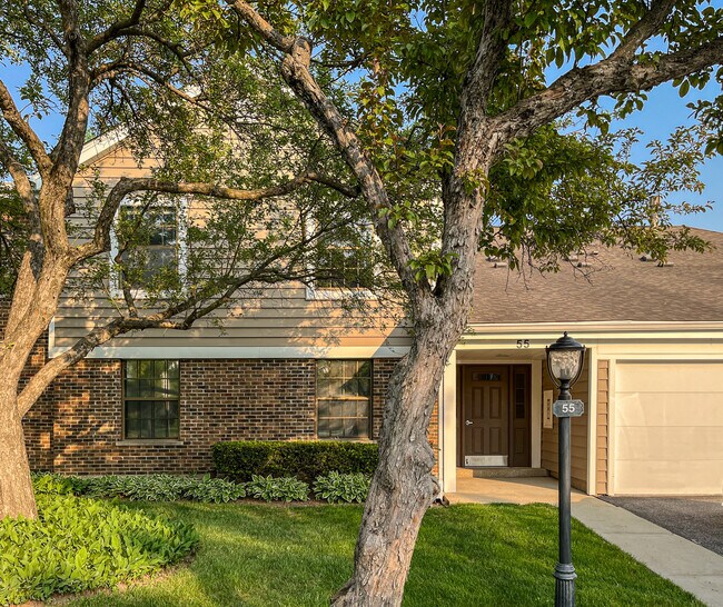 Foto del edificio - 55 Lambert Dr