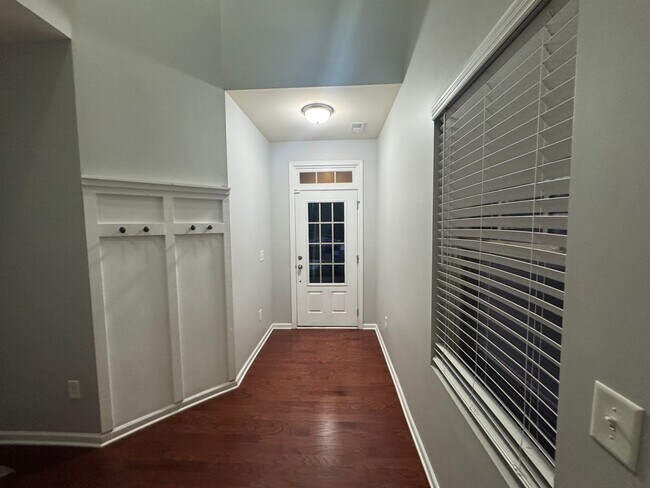 Foto del edificio - 1052 Spacious Skies Ln