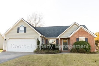 Building Photo - 14 Bunker Dr