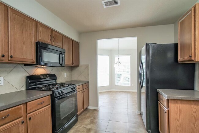 Building Photo - 16810 Blackberry Lily Ln