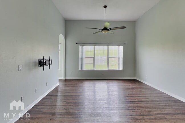 Building Photo - 2125 Island Walk Dr