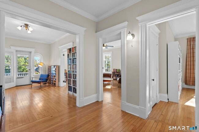 Building Photo - 139 Girard Ave