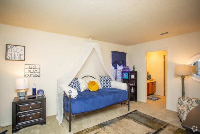 Townhome 2BDx2BA 1297SF - THE ARBORS