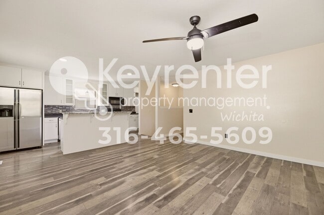 Foto del edificio - Well maintained 3 bedroom, 2 bath home close to everything you need!