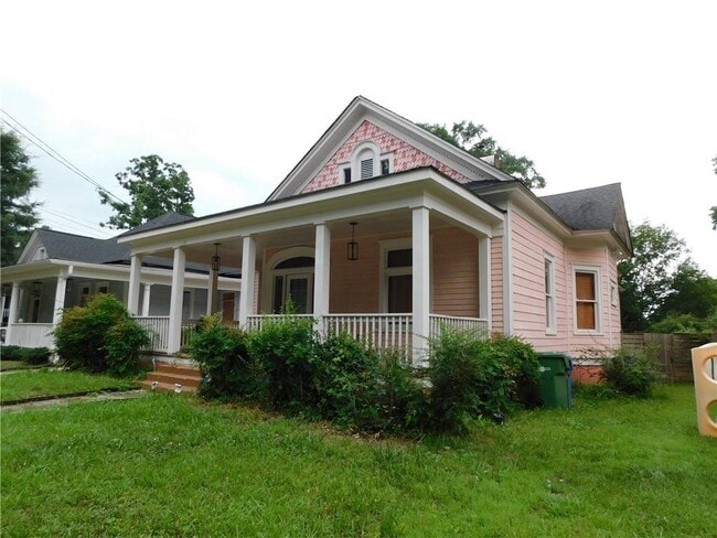 Foto del edificio - 675 Grady Pl SW