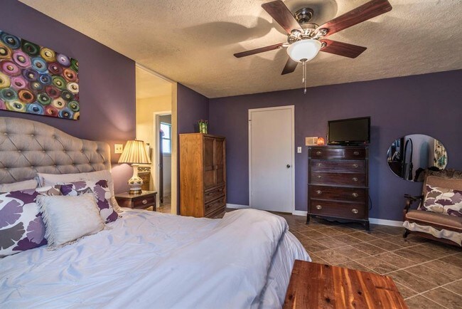 Foto del edificio - 3715 Ledgestone Dr