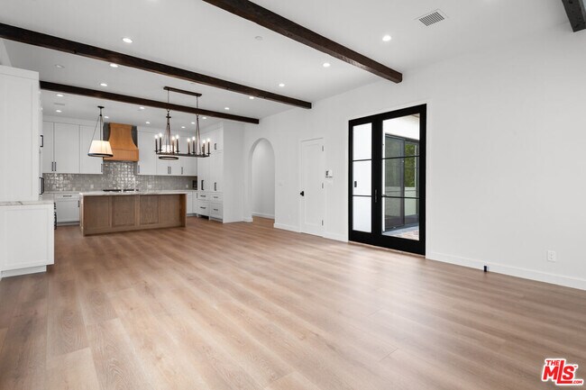 Foto del edificio - 930 Lincoln Blvd