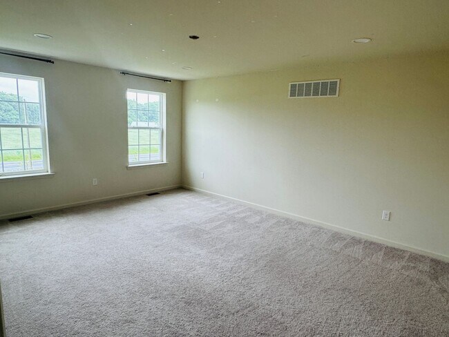 Foto del edificio - Spacious 3BR Townhome in Middletown