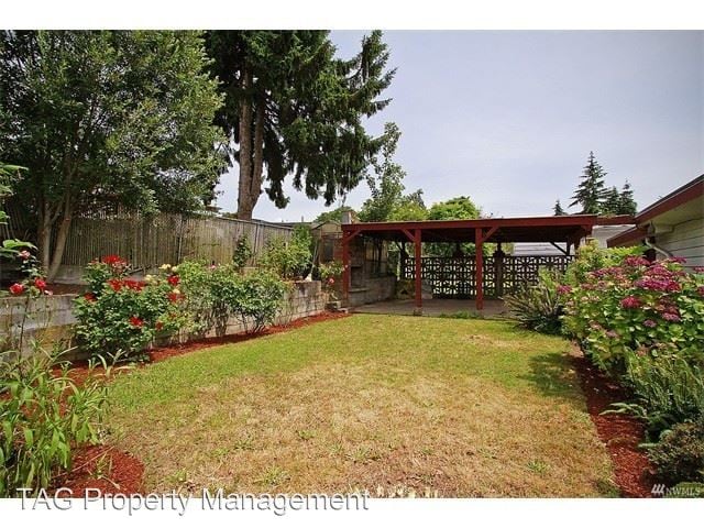 Building Photo - 616 Camas Ave NE