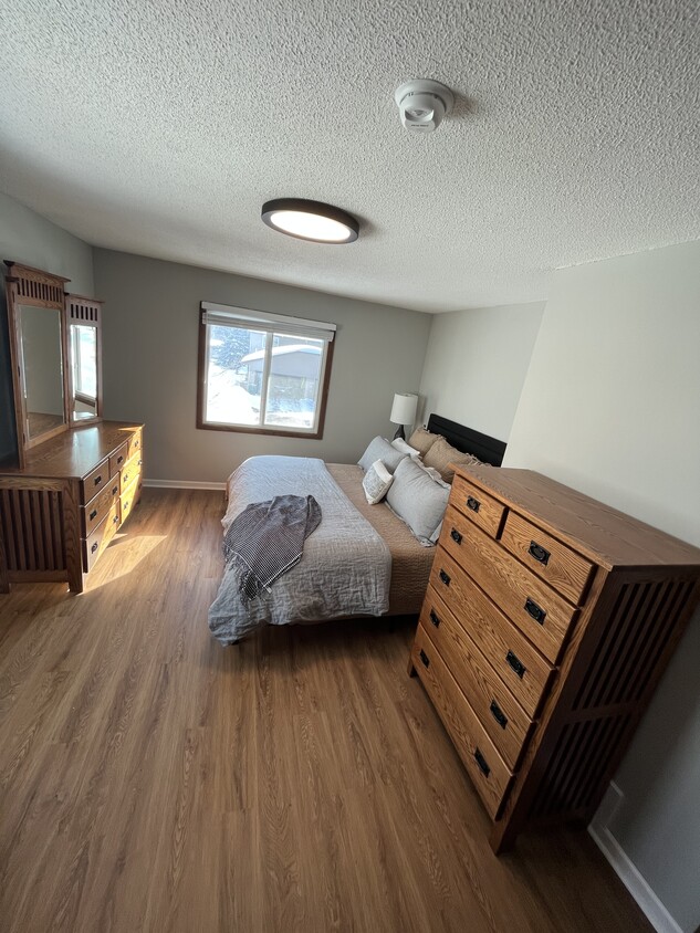 Foto principal - 1655 Donald Ct
