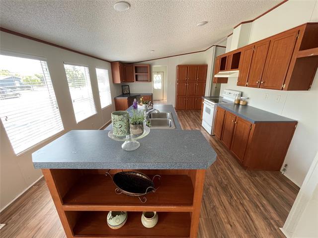 Foto del edificio - 12901 Heather Brook Rd
