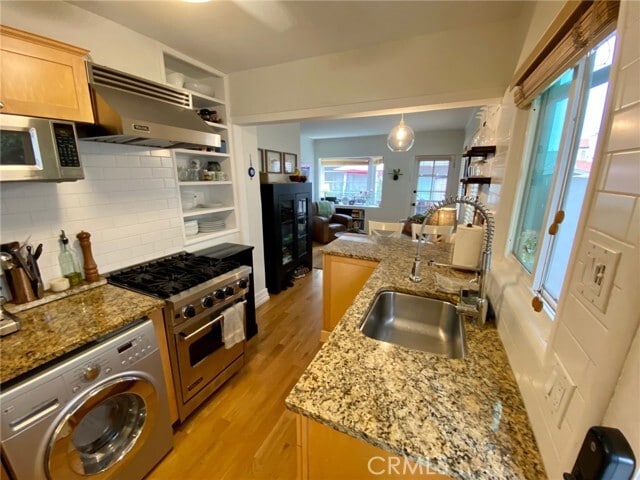 Building Photo - 319 Bayview Dr