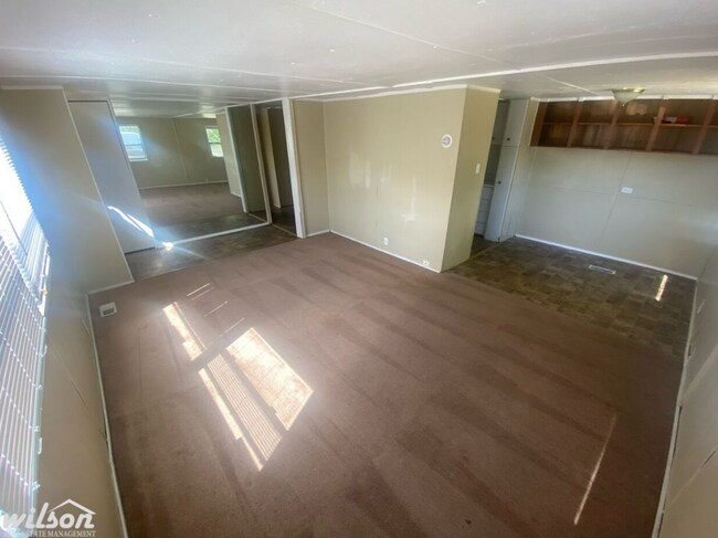 Building Photo - Charming 2-Bedroom Mobile Home in West Val...