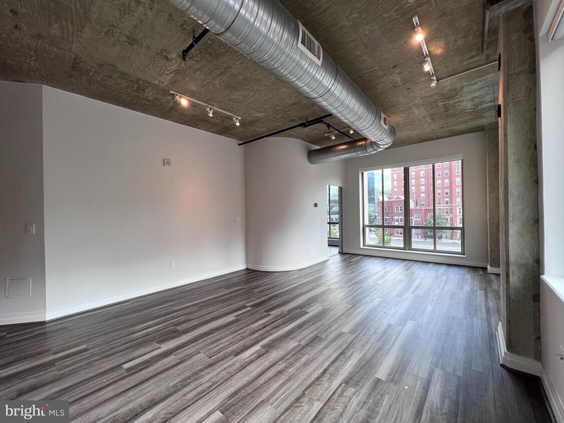 Foto principal - 301 Massachusetts Ave NW