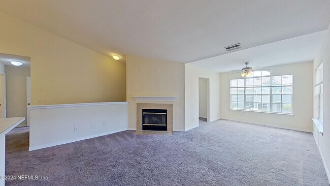 Building Photo - 1717 County Rd 220