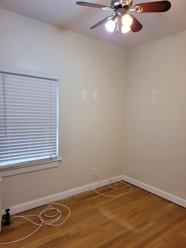 Foto del edificio - 325 E Olive St