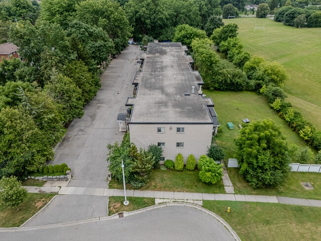 Building Photo - Veronica Place I