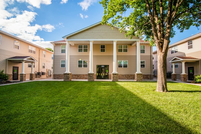 Building Photo - South Meadow
