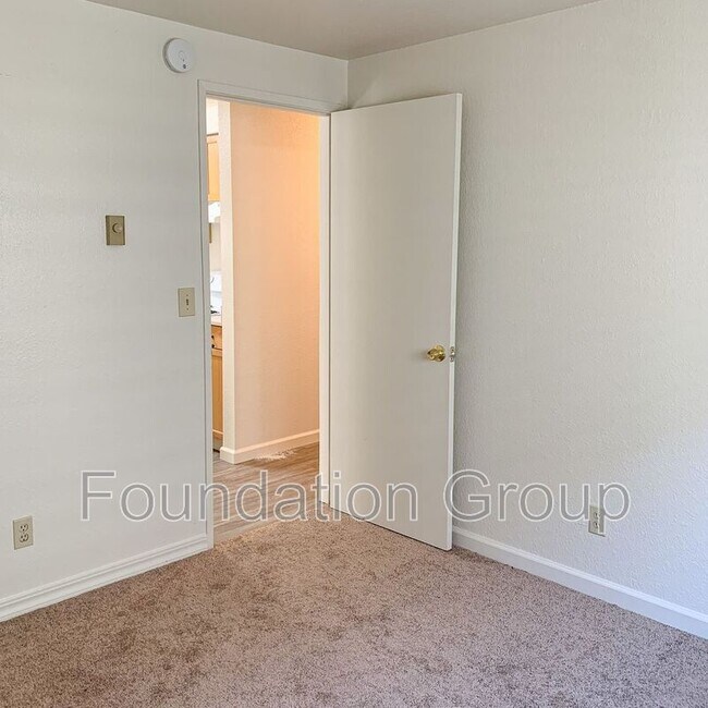 Foto del edificio - 916 N 104th St