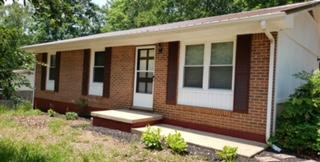 Foto principal - 9825 Henry Rd