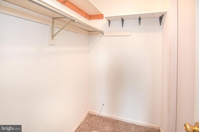 Building Photo - 30 Jack Pine Pl