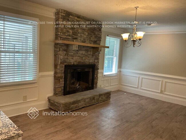 Building Photo - 1432 Cherokee Trail NW