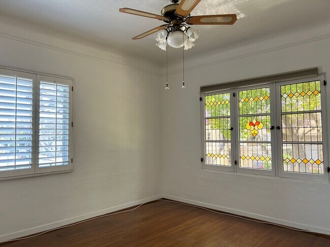 Foto del edificio - 731 E 8th St