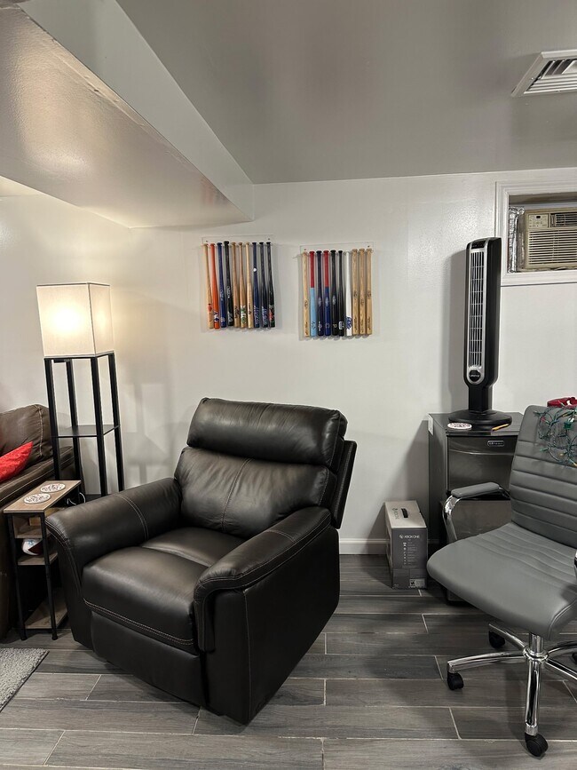 Foto del edificio - 80-40 169th St