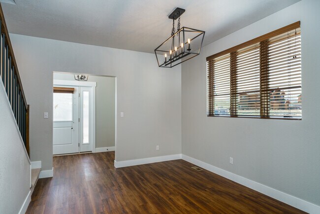 Foto del edificio - 1002 County Rd 514