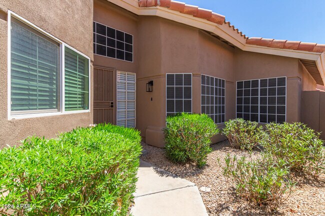 Foto del edificio - 3225 E Briarwood Terrace